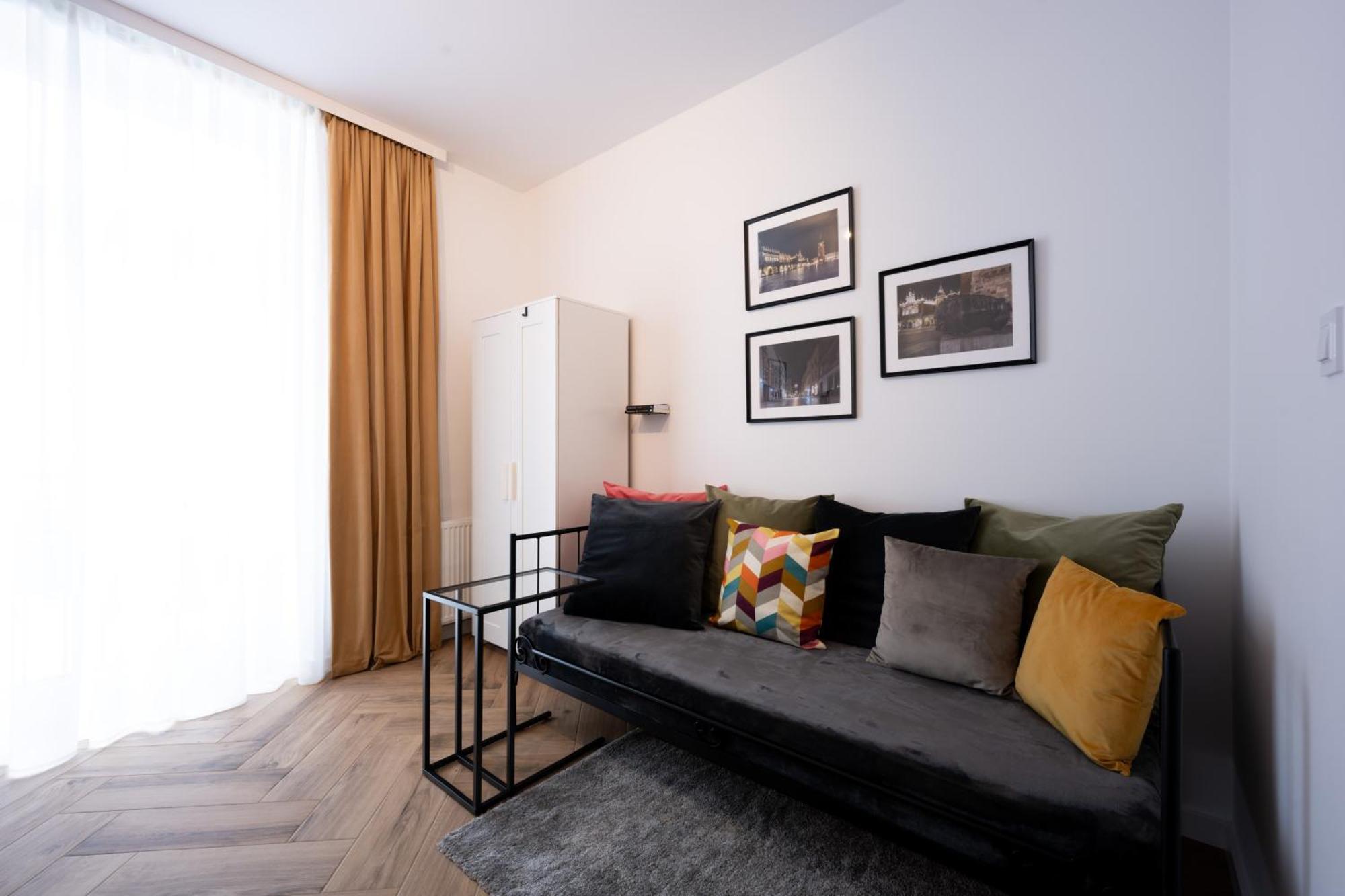 Native Apartments Pulaskiego 6 Krakkó Kültér fotó